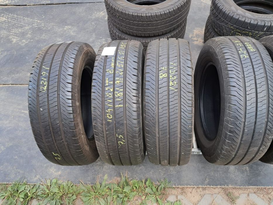 Oponyciężarowe dostawcze bus 215 65.15C. Goodyear Continental .