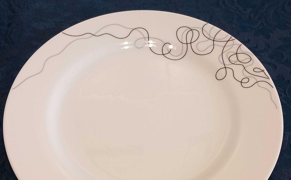 Serviço Ema- Vista Alegre com 48 peças, novo