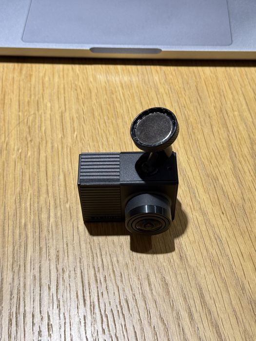 Rejestrator Jazdy dwustronny dwukamerowy Garmin Dash Cam Tandem