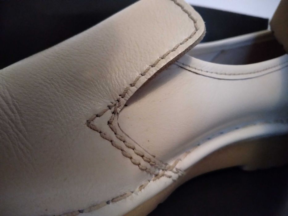 Skórzane buty marki Remonte r. 4 1/2  24,5 cm