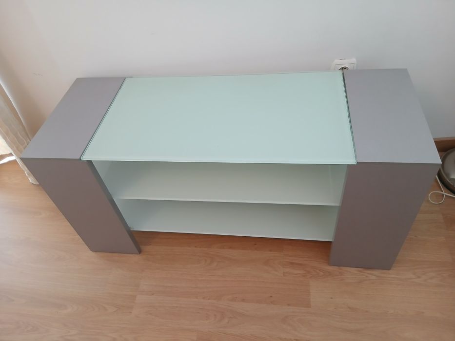 Mesa para televisão.