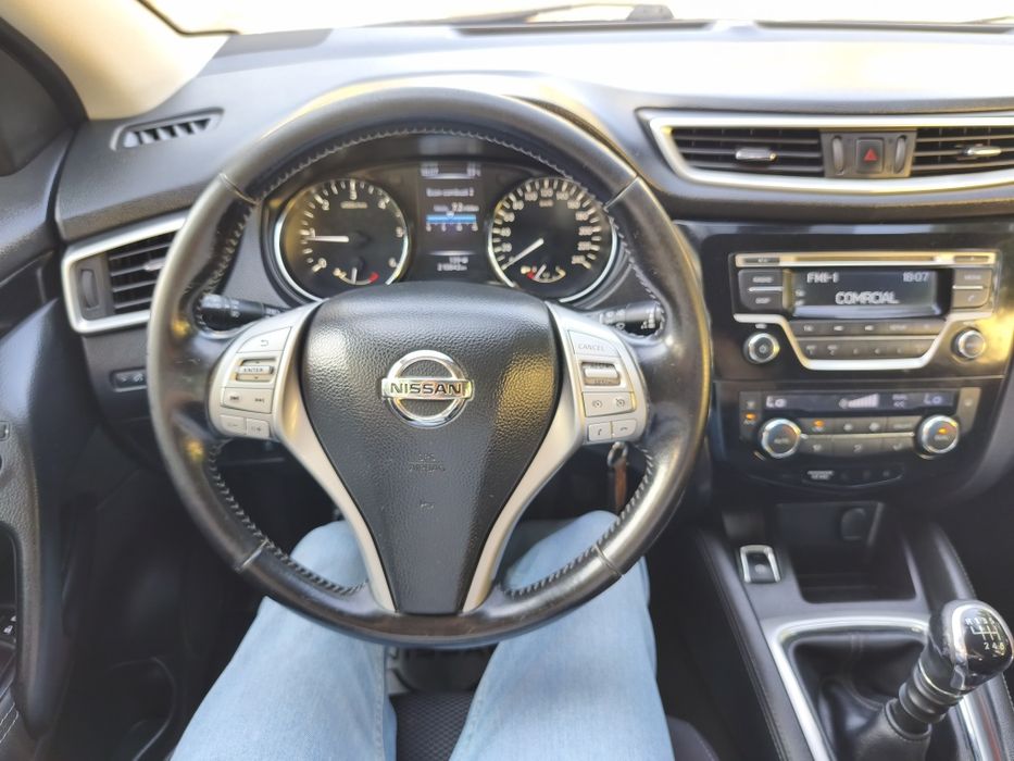 Nissan Qashqai 1.6 dCi 130cv Acenta 4x2 ou 4x4 (2016)