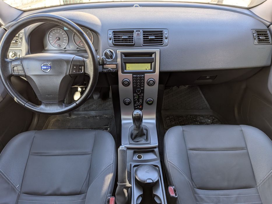 Volvo V50 1.6D 109cv (2007) – 175.000 km – Bom Estado Geral e Muito Económica