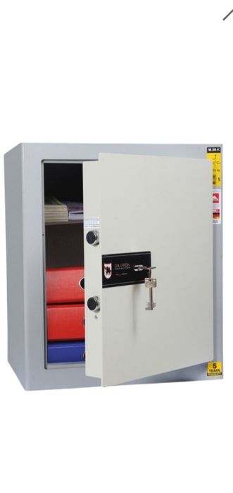 Офісний сейф Griffon M.50.K.