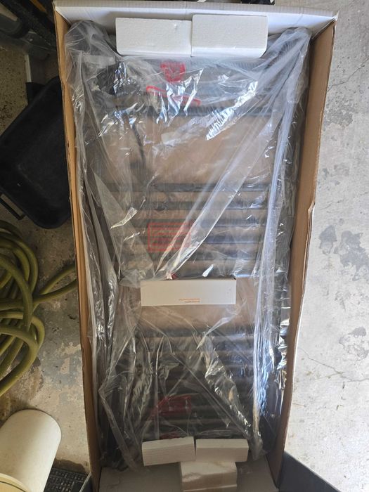 Radiador Toalheiro Elétrico Cicsa Zeta 750W - Novo na Caixa