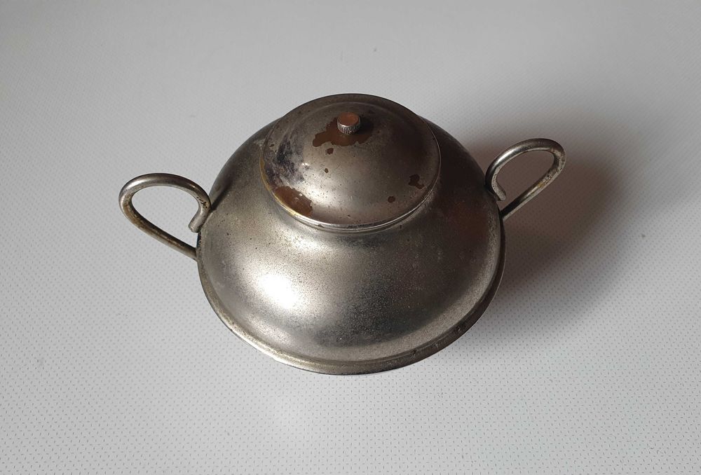 Açucareiro em casquinha, para coleção, muito antigo