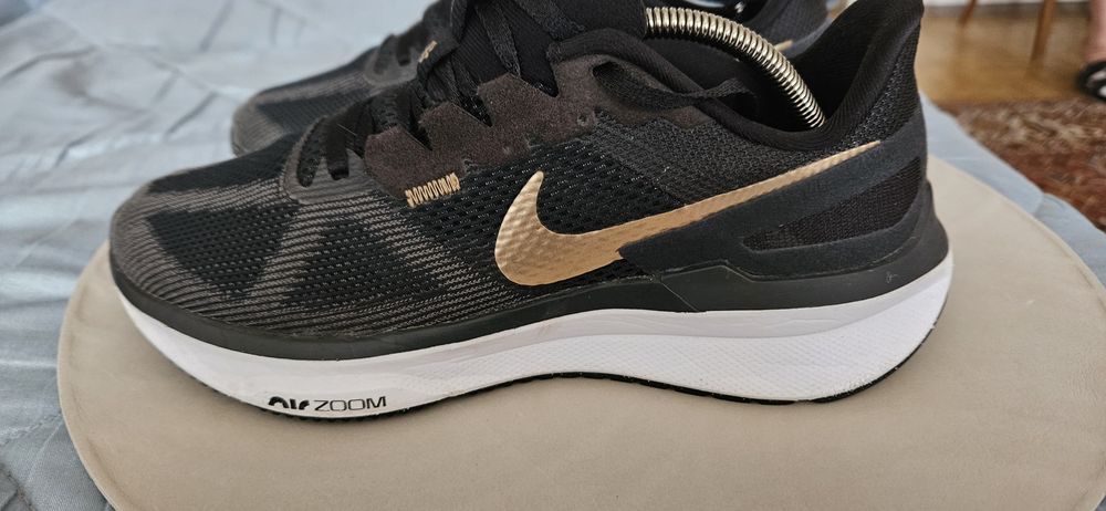 Buty do biegania Nike Air Zoom structure 25