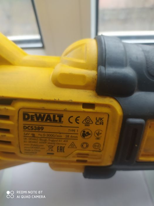 Сабельная пила, шабельна пилка DeWALT DCS389NT з акумулятором та заряд