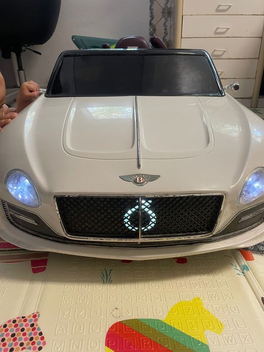 Carro elétrico bentlen