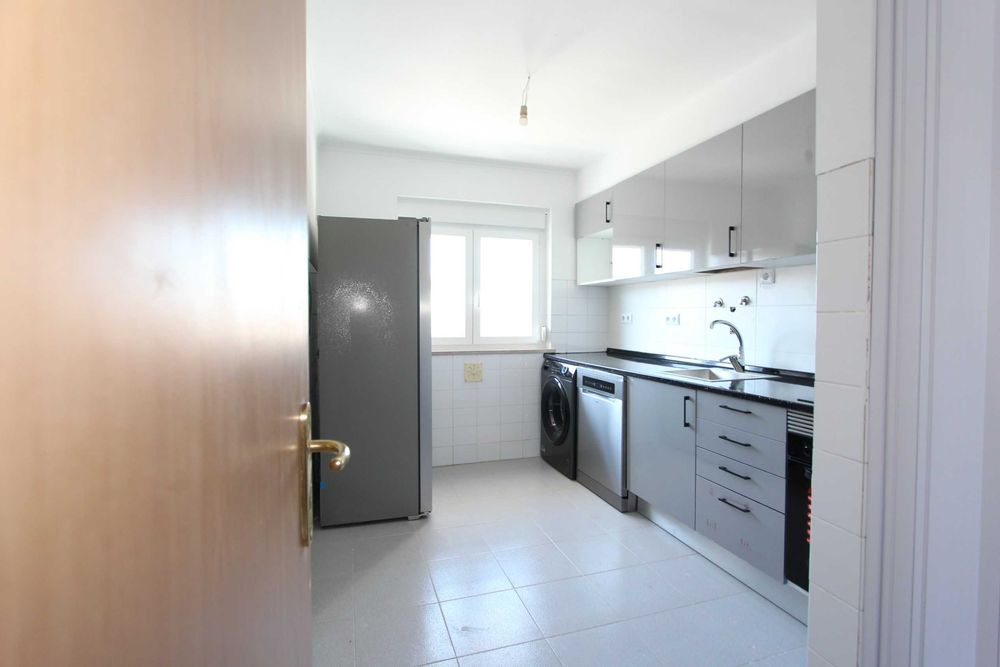 VENDE APTO T2 Mina da Agua — Falagueira-Venda Nova, Lisboa