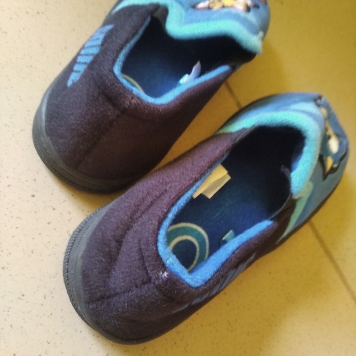 Kapcie chłopięce Sonic rozmiar 28