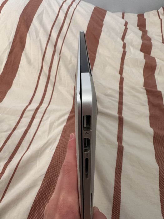 MacBook Pro 2015 i7 16gb ram 250gb pamięci 158 cykli baterii!