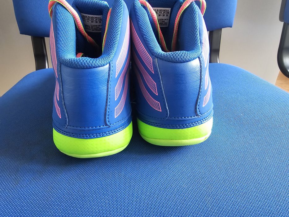 Buty mlodziezowe Adidas  36 2/3 oryginał stan bardzo dobry