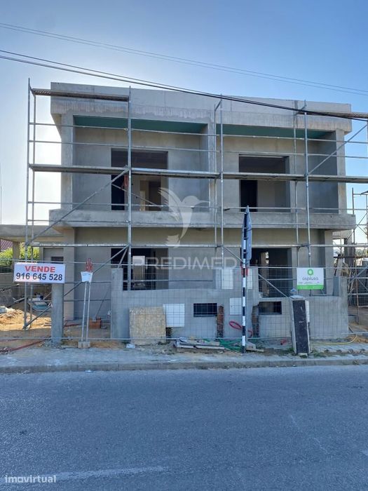 Moradia T2 + 1 - Oportunidade Da Sua Vida