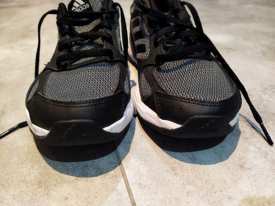 Buty damskie do biegania Adidas Response Foam r. 36  2/3