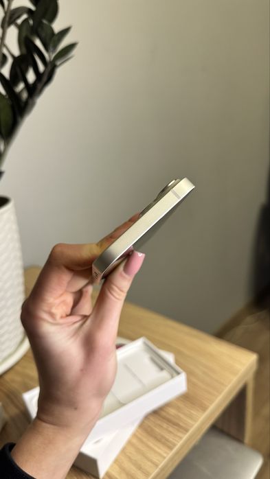 Used Apple iPhone 14 128Gb Starlight