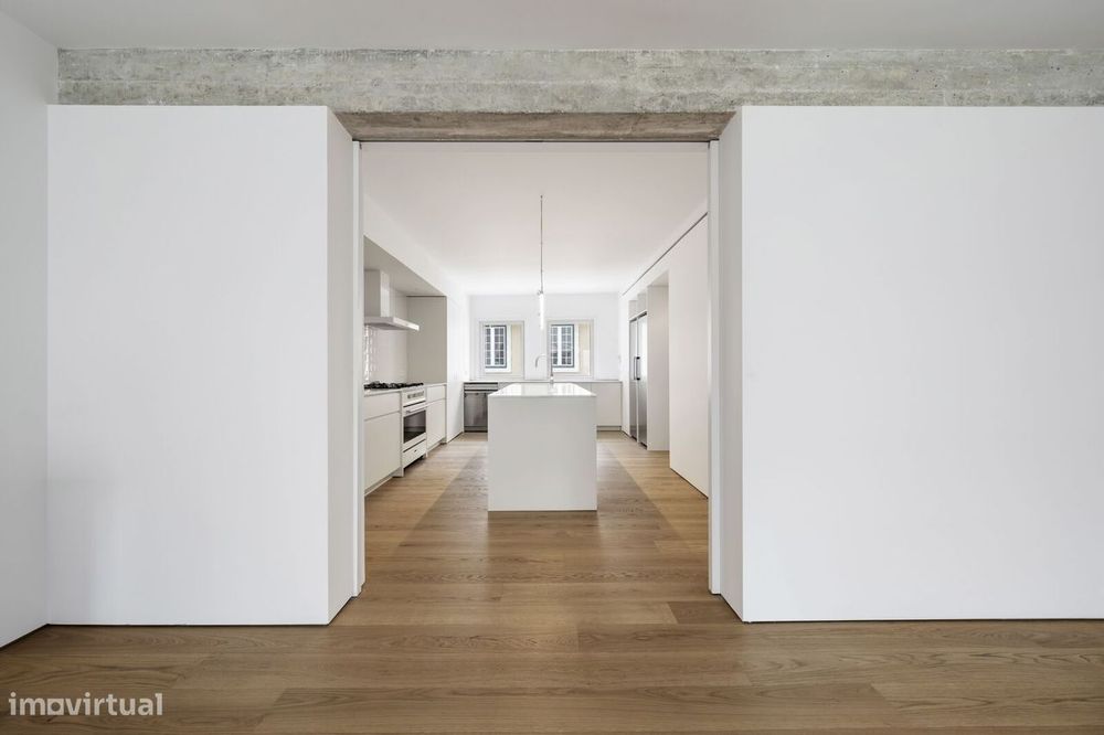 Moradia T4 com jardim, Lapa, Lisboa
