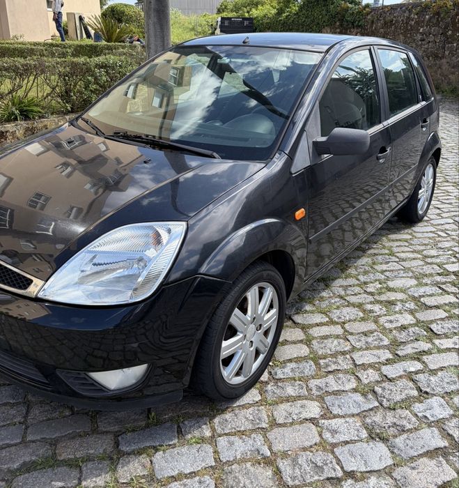 Ford fiesta 2005 gasolina