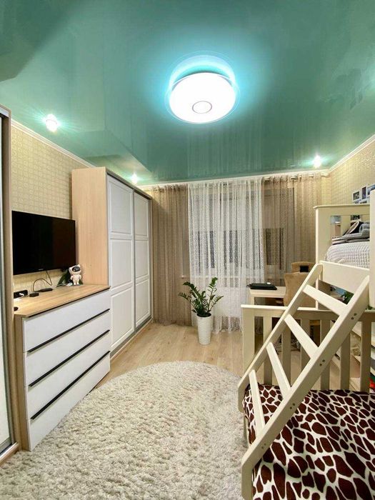 2-к квартира з ремонтом Буча центр