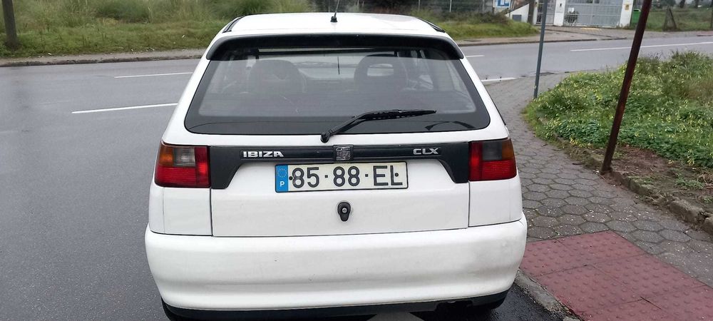 Vendo seat ibiza 1900 6k3 bom estado