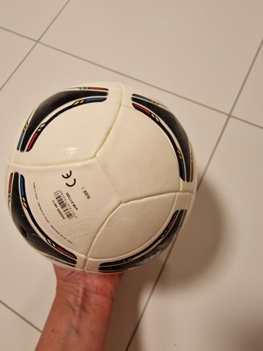 Trzy piłki Auta, Adidas, Euro 2012