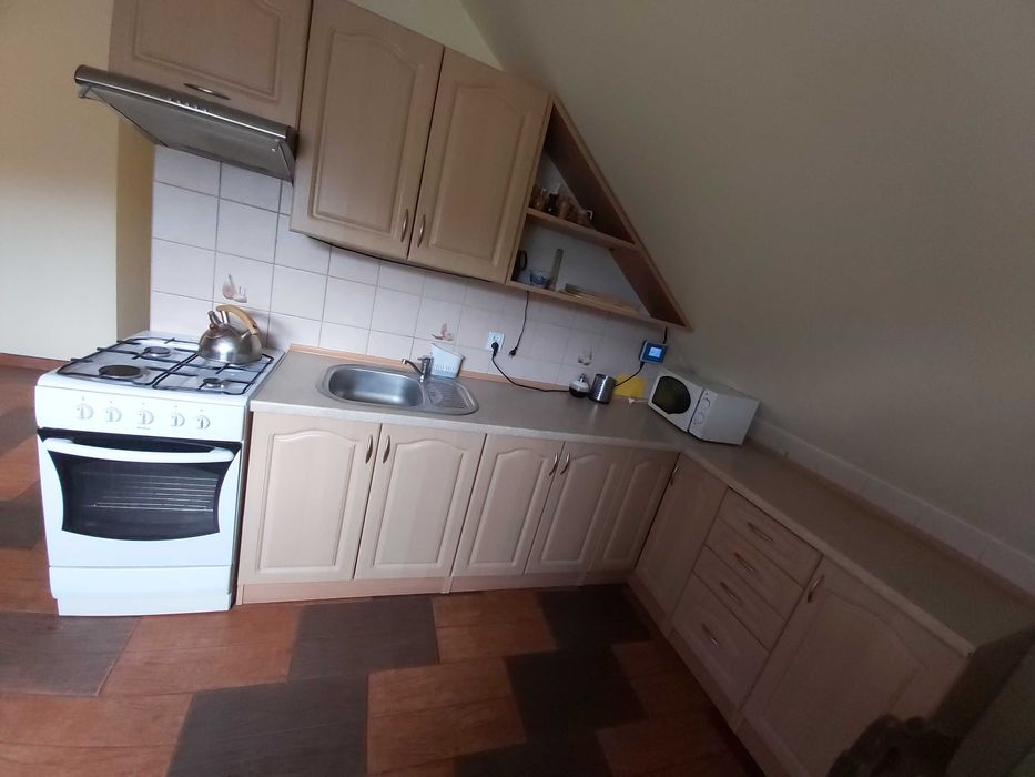 Dom nad jeziorem -Ateny + balia