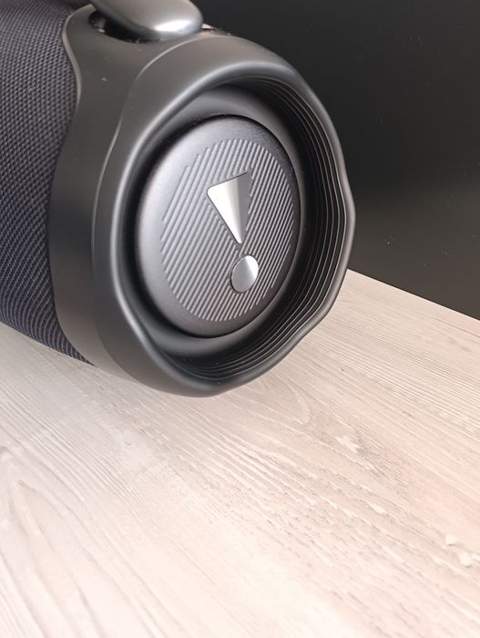 Bommbox 3      950 zł.