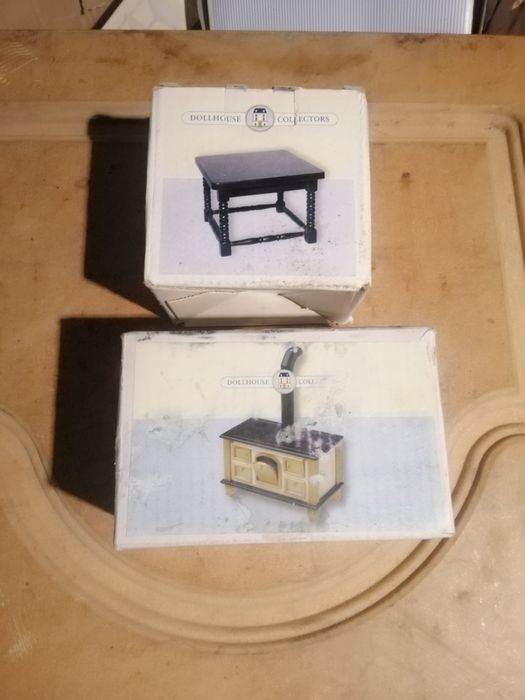 Меблі в мініатюри будинок мрії