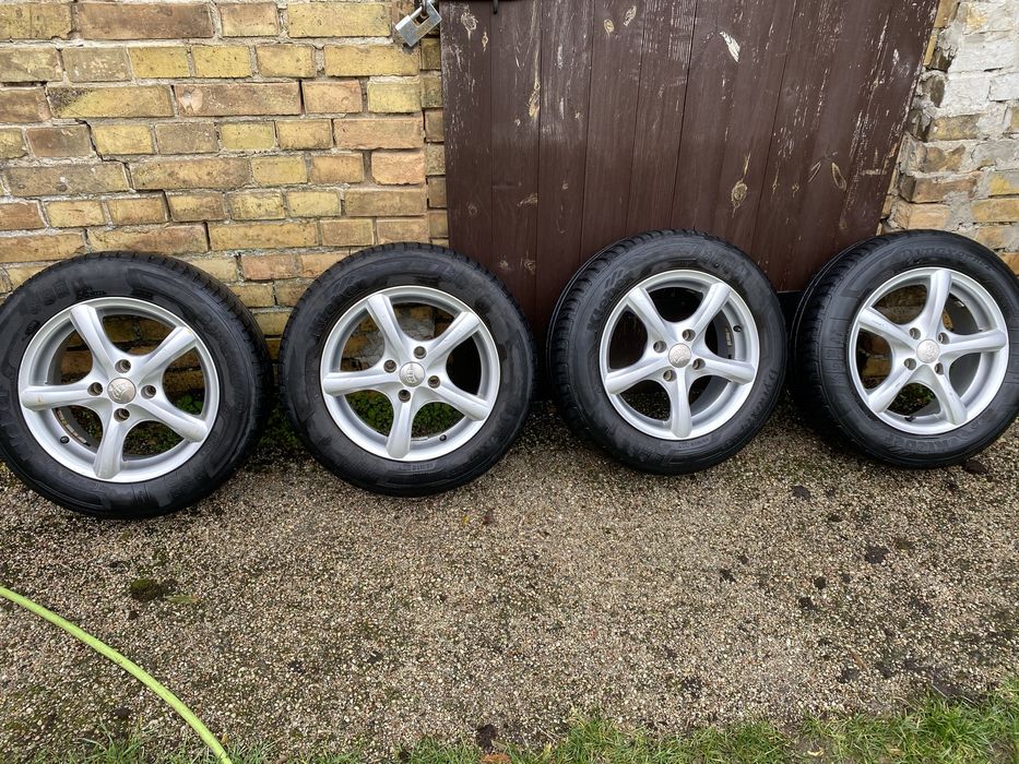 Alufelgi 15 4 x 108 opony letnie (slabe)