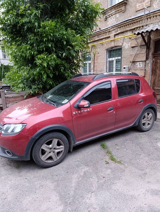 Продам РеноСандеро 2013'1,5D