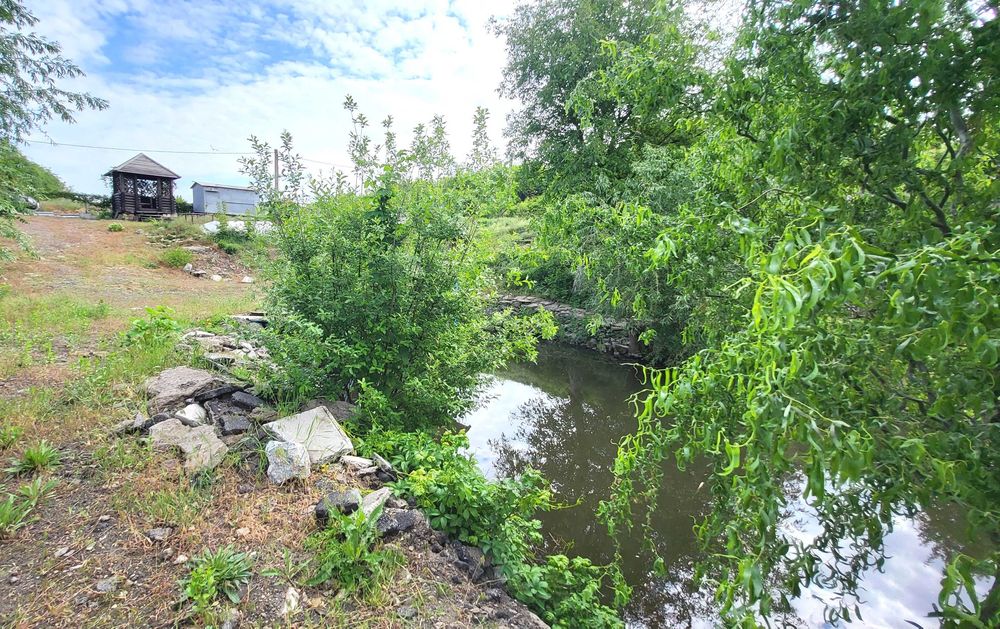 Продаж земельної делянки (11 соток) з ОЗЕРОМ вул. Сонячна.