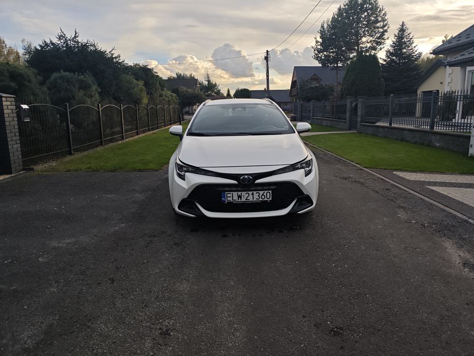 Toyota Corolla e21,2023rok, hybryda 1.8