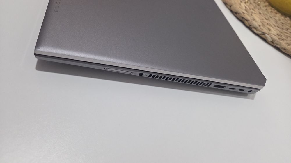 HP ZBook Fury Portable Workstation with Xeon Processor64409363220995124