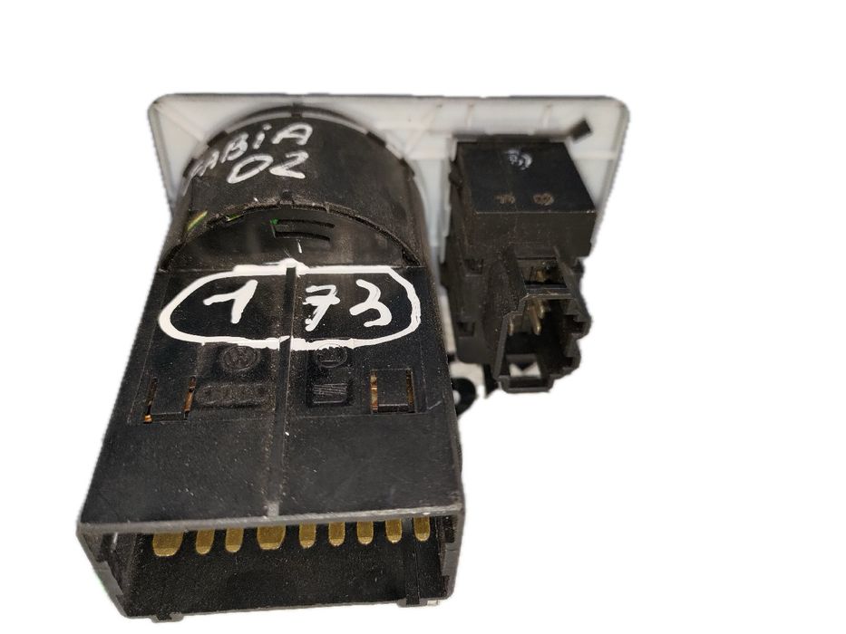 Botão / interruptor de luzes SKODA Fabia I Hatchback (6Y2)