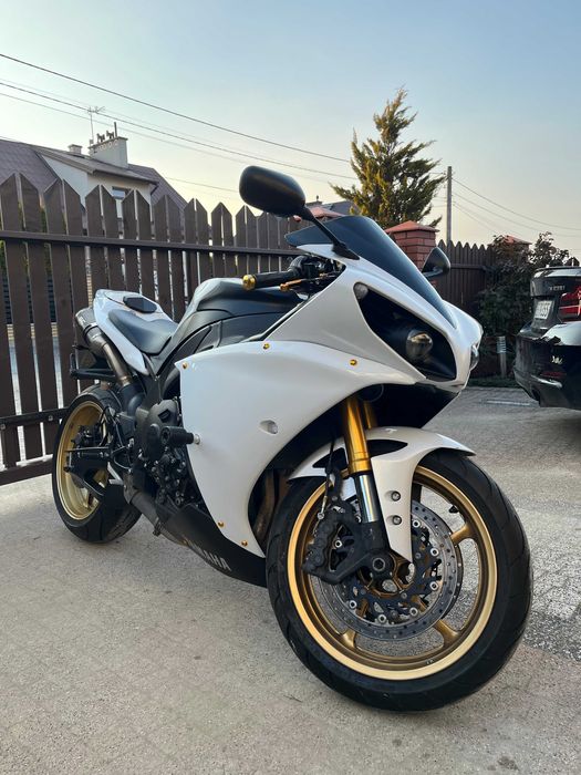 Yamaha YZF R1 RN22 polift 2014r.