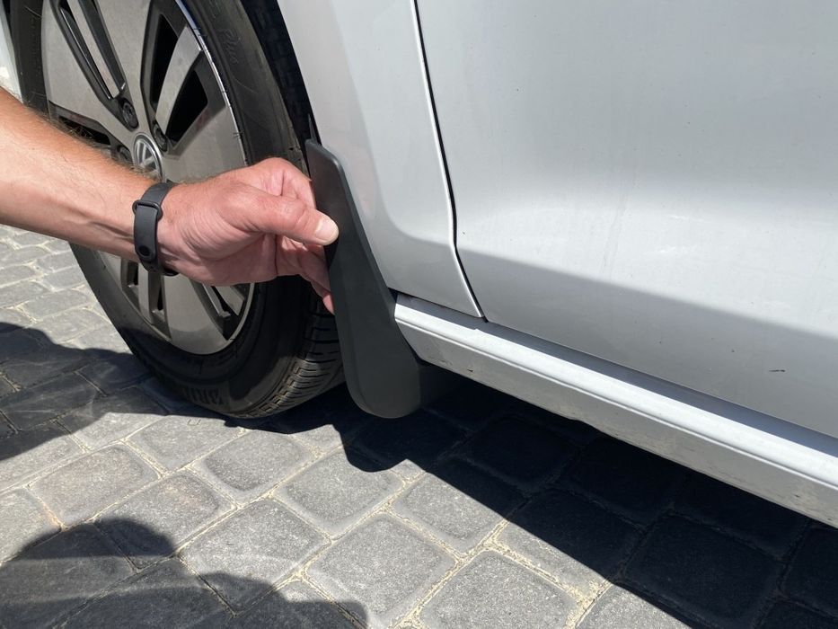 Бризковики передні Volkswagen Golf 7, E-Golf 2013-2020 Хетчбек, (2шт.)