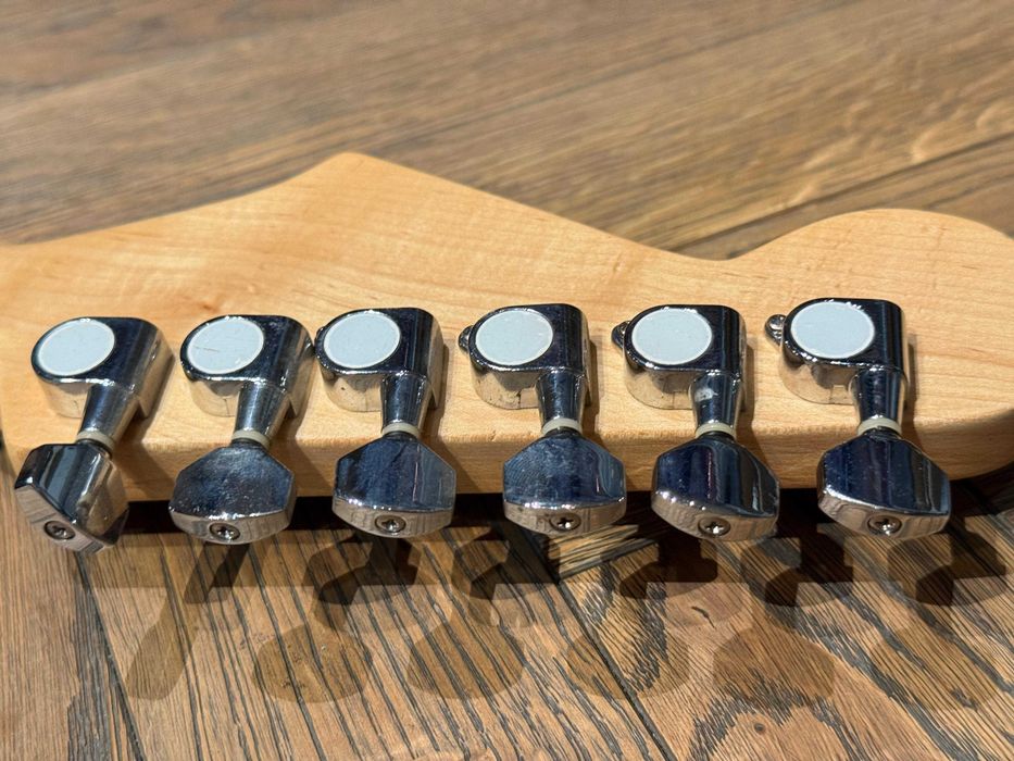 Skytec Stratocaster - pełnowymiarowa gitara elektryczna, sprawna