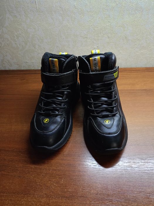 Ботинки демисезонные на мальчика Кроссовки–ботинки демисезонные