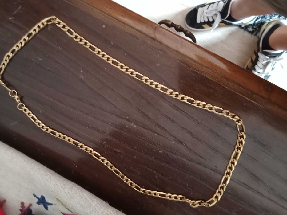 Corrente de ouro mas e falsa