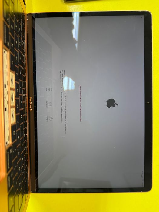 Matryca klapa MacBook Air 13 A1932 różowa Rose Gold