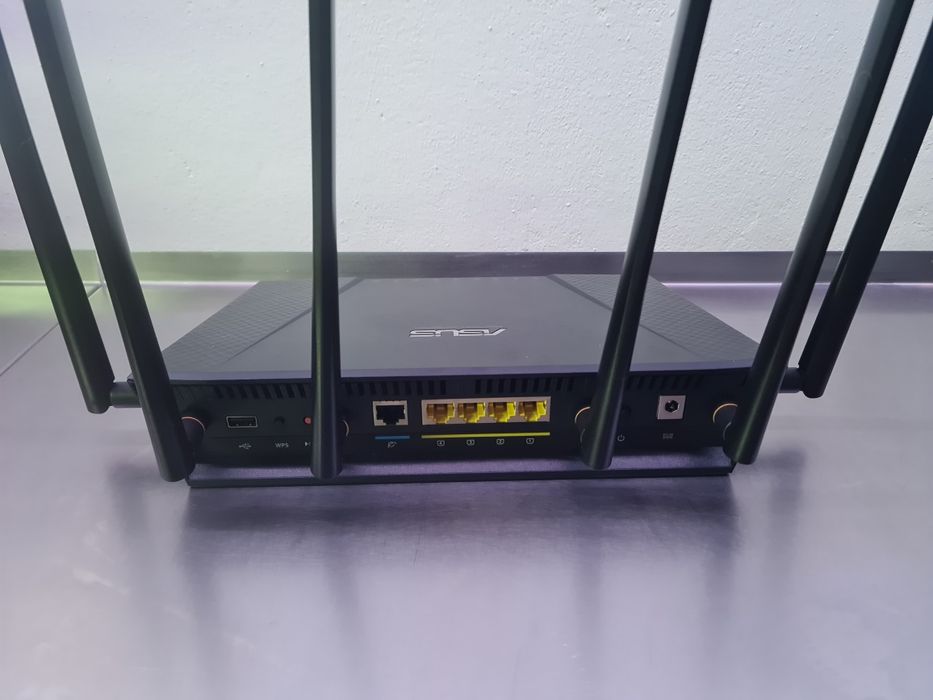 Asus Wifi router AC3200