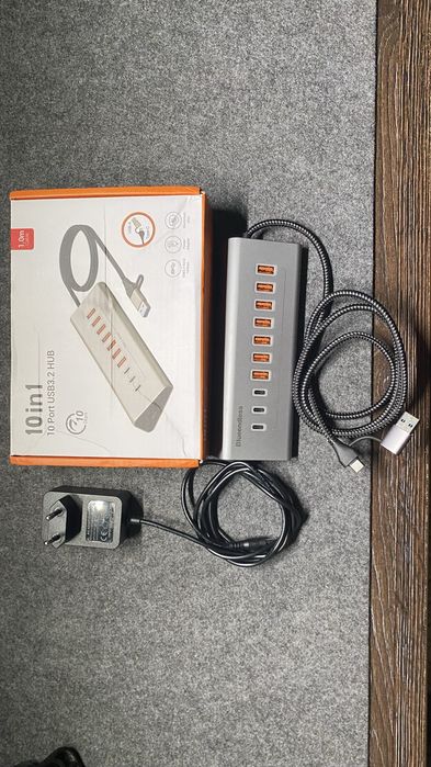 USB-хаб 10-в-1 Bluesdless hu106 з блоком живлення майже новий