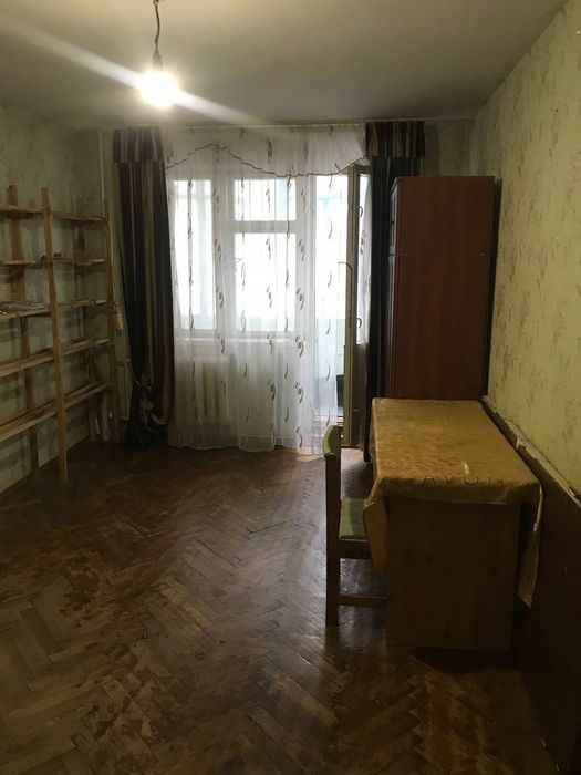 1 кім квартира 2/5 на кругу