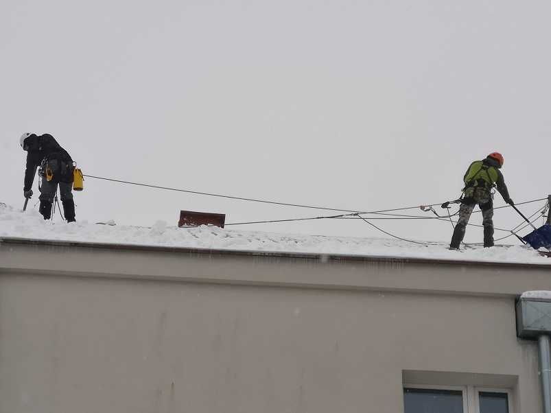 odśnieżanie dachów usuwanie sopli kraków