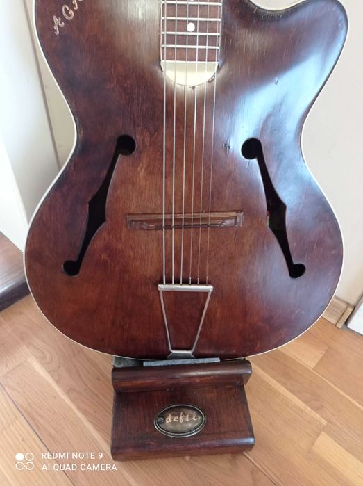 Gitara skrzypcowa Defil sprzedam zamienie