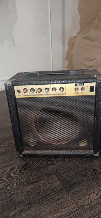 Электрогитара + комбо усилитель