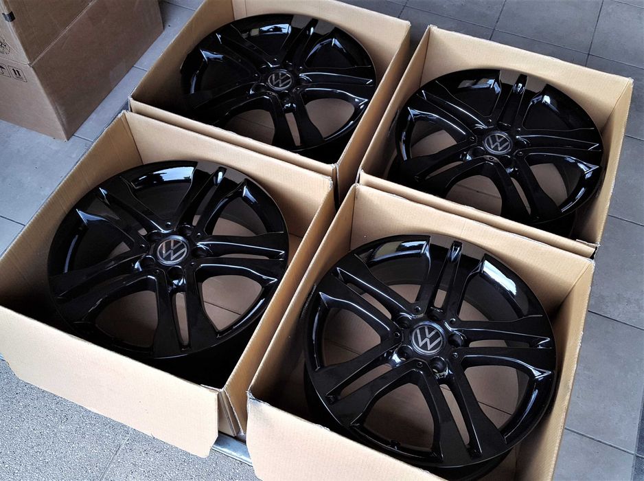 Alufelgi 18 5x112 VW Golf Passat Touran Caddy Jetta T-Roc Czarne 602#