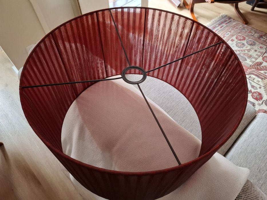 Abajour NOVO em organza bordeaux