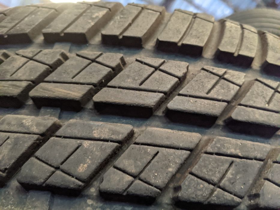 205/55R16 Continental