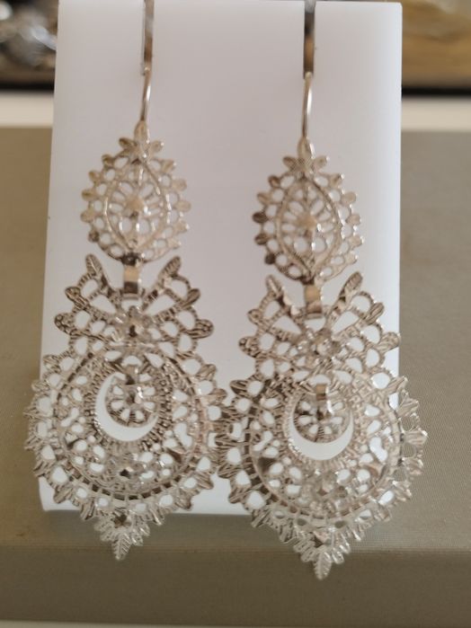 Brincos em prata 925